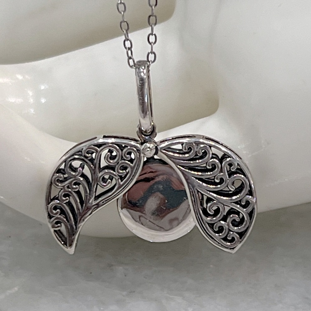 Sterling Silver Scrollwork Open Pendant 20” Necklace